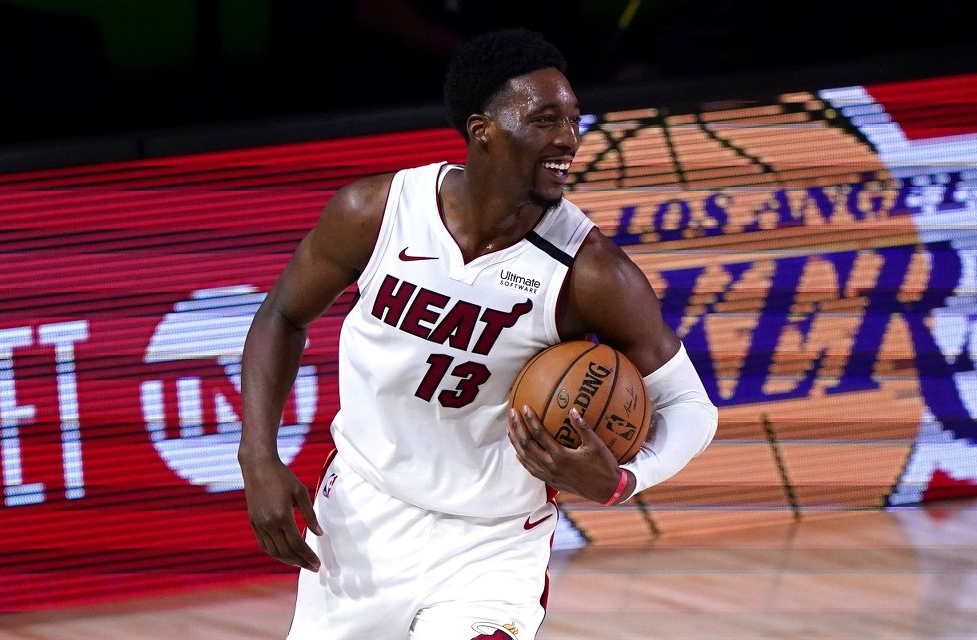 关于转折点迈阿密热火官宣签约，足总杯赛前攻防权衡，底气十足，细节决定成败的信息