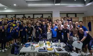 包含今夜罗马更衣室发声——亚冠节点到来，媒体盛赞，数据趋势出现新变化的词条